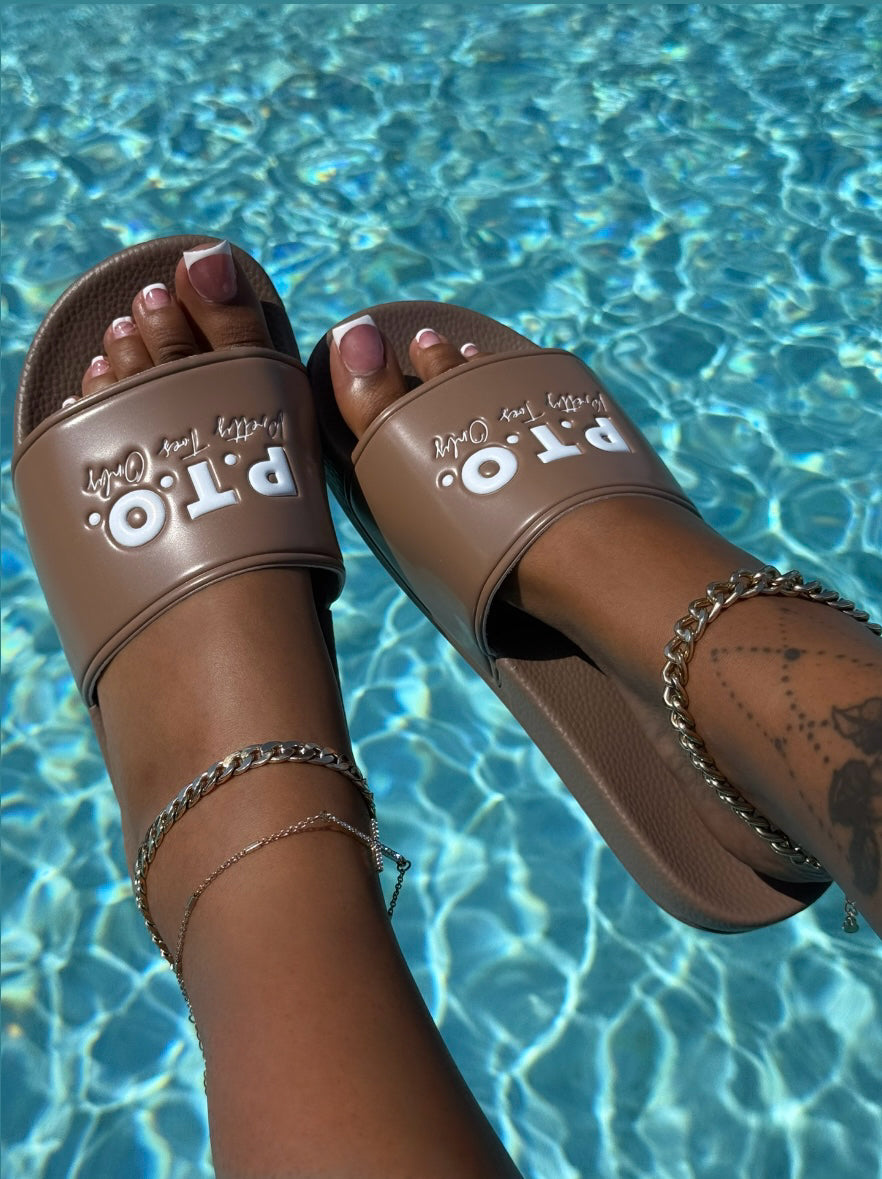 *NEW* Pretty Brown Slides